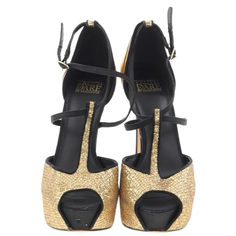Truth or dare by Madonna pumps